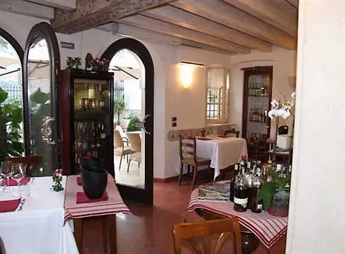 Locanda Lo Scudo Soave  Soave (Verona)