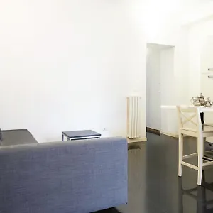https://bilocale-zona-centrale.it-lombardy.com